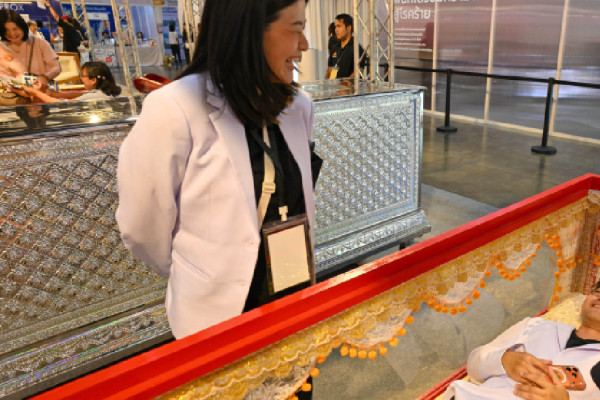 मृत्युलाई स्वीकार्न ‘डेथ फेस्ट’